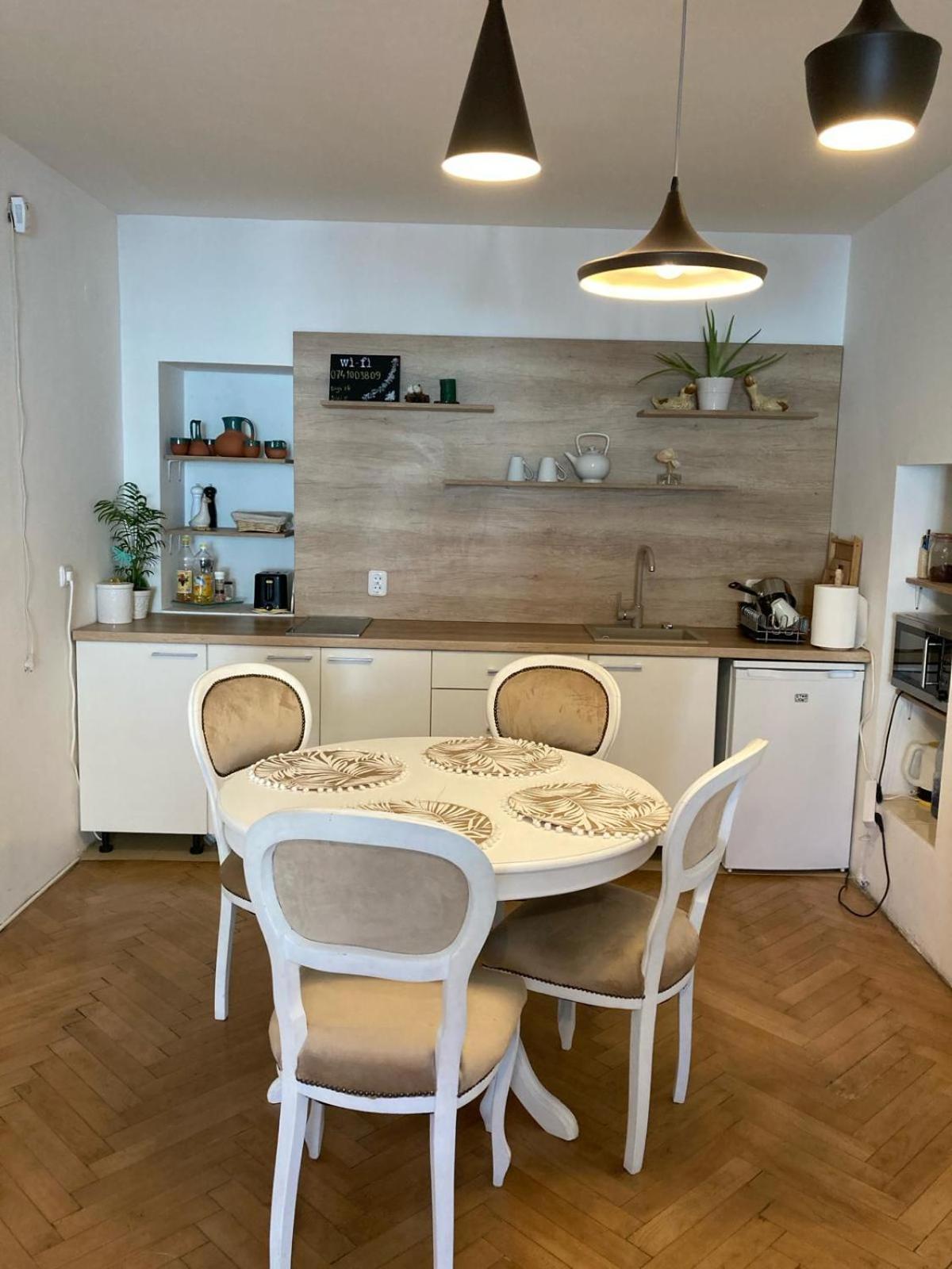 Valentina'S Apartment In City Center Brašov Exteriér fotografie