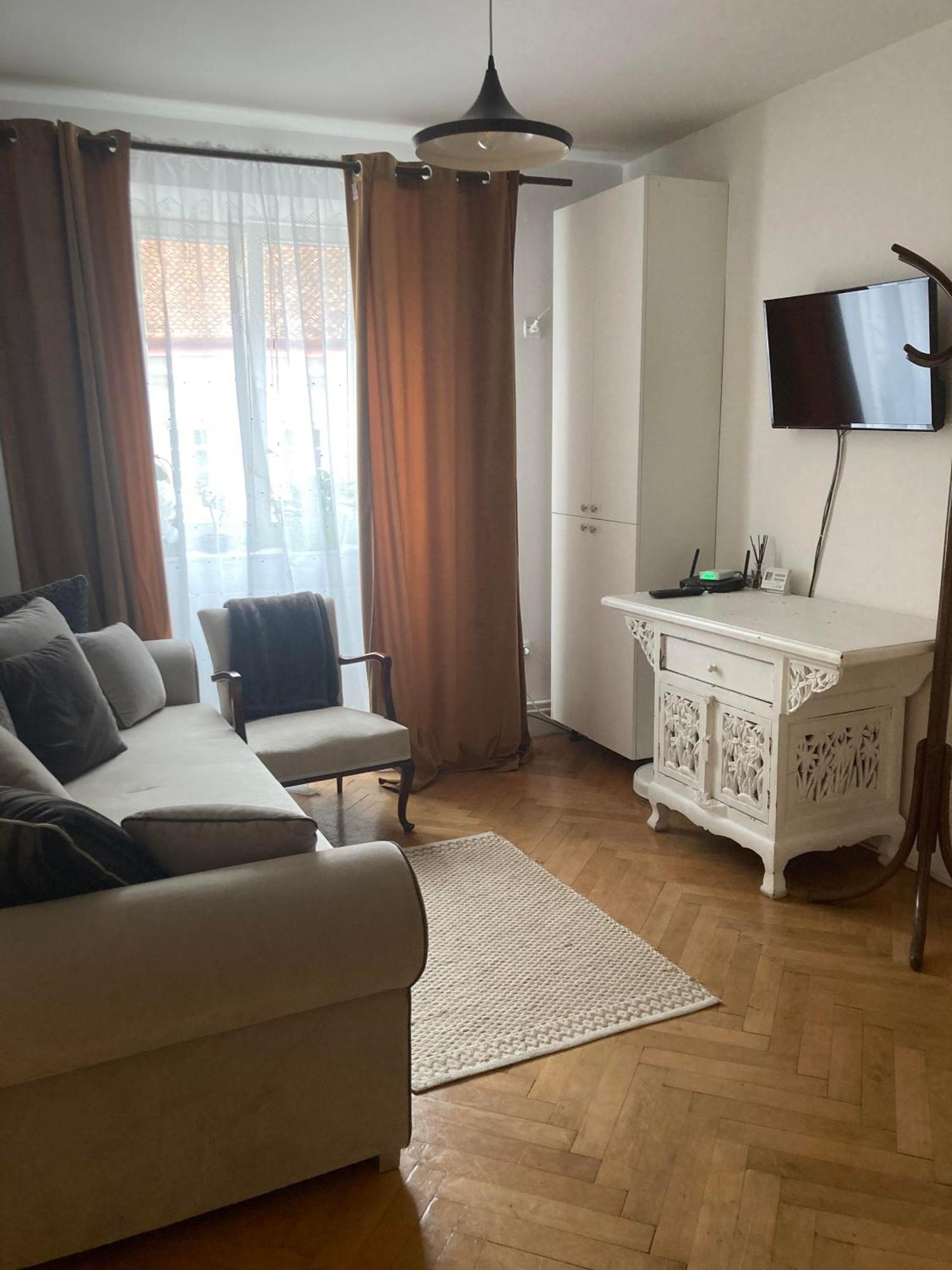 Valentina'S Apartment In City Center Brašov Exteriér fotografie